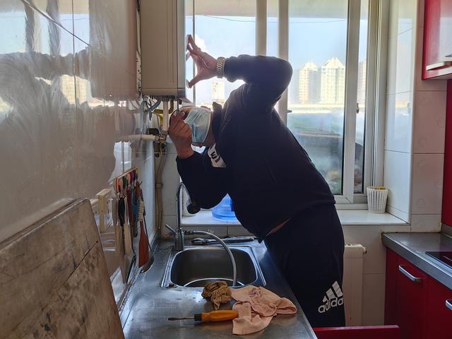 滴答滴答滴答时针在不停的转动,侃侃《滴答》