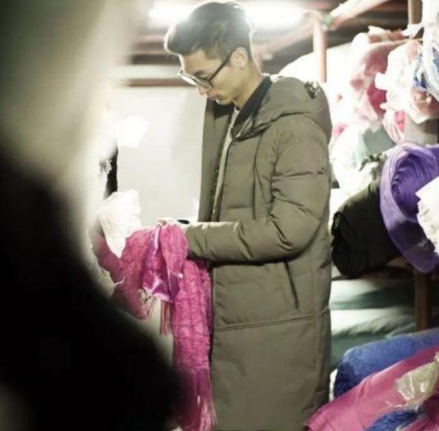 欧美情趣内衣A片系列,有关情趣内衣剧情A片